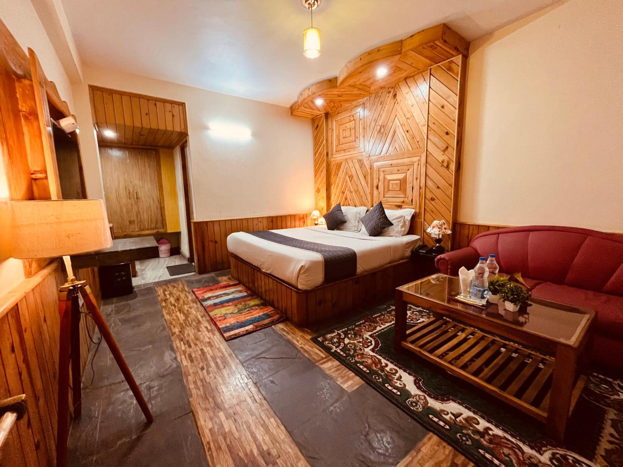 Snow Clad Riverview Hotel & Resort, Manali Luaran gambar